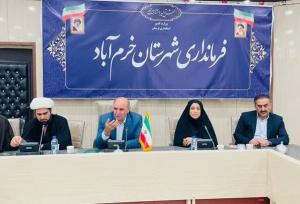 راهبرد دشمن ایجاد جدایی بین مردم و مسئولان است