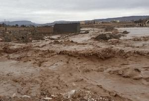 تصاویر هوایی از سیلاب در روستای کلات مالکِ قلعه‌گنج