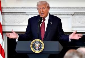 ادعای جدید و عجیب ترامپ درباره درخواست ایران!