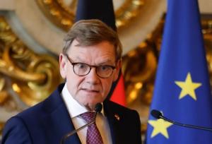 برلین: وقت آتش‌بس در اوکراین فرا رسیده است