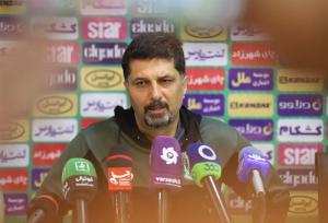حسینی: هنوز بازی‌ها تمام نشده یک بازیکن‌مان را فروخته‌ایم!