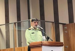 با افرادی که امنیت روانی مردم را به مخاطره می اندازند برخورد می کنیم
