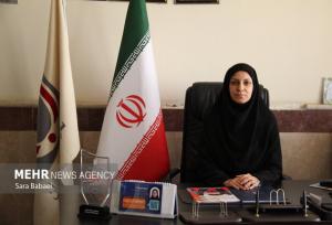 استقرار اتوبوس سیار خون‌گیری در میدان آیت الله کاشانی کرمانشاه