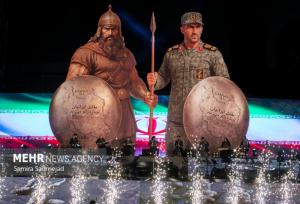 پویش «دوباره در برابر ایران زانو می‌زنید» یک پیش‌بینی تاریخی است