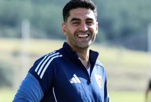 علی کریمی- استقلال در نزدیک‌ترین فاصله ممکن!