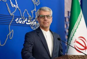 واکنش تند ایران به «مضحک» خواندن بحث غرامت