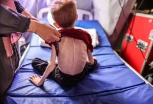 وزارت بهداشت غزه: ۶۵۰ هزار کودک در آستانه مرگ هستند