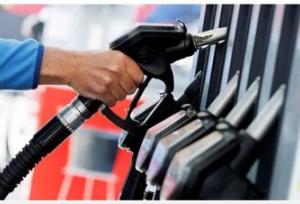 خبر فوری یک نماینده درباره تغییر مصوبه بنزینی دولت