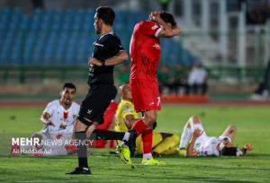 درخشان: سرمربی پرسپولیس مقصر نیست/ ناهماهنگی در خط دفاع مشهود است