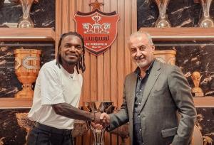 رضایتنامه بیفوما، مالک پرسپولیس را عصبانی کرد