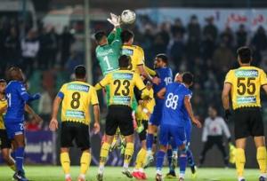 تصمیم عجیب برای بازی استقلال  به دلیل «سرما»