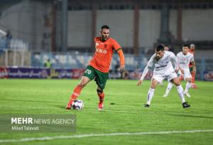 یک اخراج در نیمه اول بدون گل مس و فولاد