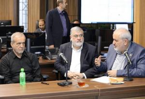 بازدید رئیس جمهور از وزارت نیرو