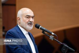 باید نسل جوان را با مفاهیم و دستاوردهای انقلاب آشنا کنیم