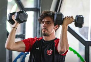 عصبانیت سرمربی پرسپولیس به خاطر یک بازیکن/ بررسی ویژه دلیل یک مصدومیت