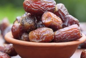 ذخیره‌سازی 100 هزار تن خرما برای ماه مبارک رمضان‌