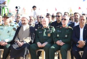 سرلشکر صفوی: شجاعت و ایستادگی ملت ایران رمز پیروزی است