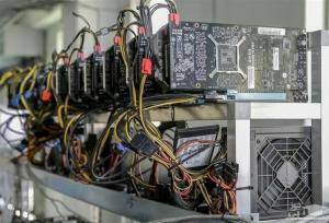 کشف ۱۸ دستگاه ماینر قاچاق در بندرلنگه