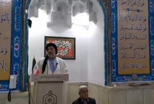 ماموستا حسینی: تمسک به قرآن راه نجات انسان از تاریکی جهل و گناه است