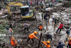 بیش از ۲۰ نفر در سیل ناگهانی در اندونزی مفقود شدند