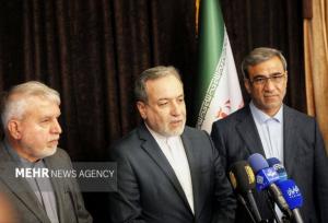 عراقچی: آمریکا زیاده‌خواهی را کنار نگذارد به میز مذاکره بازنمی‌گردیم