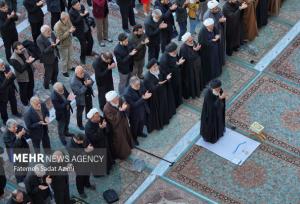 نماز باران در آستان مسجد جمکران اقامه شد