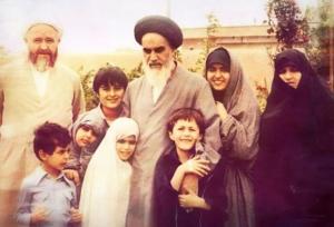 در اندرونی بیت امام (ره) اولویت با که بود؟