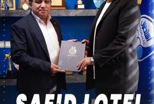 دشمن جواد نکونام استقلالی شد!