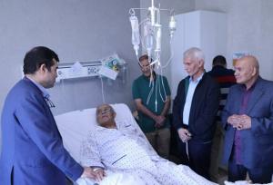 عیادت وزیر ورزش و جوانان از حسن روشن