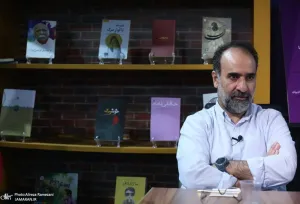 رضا امیرخانی به خانه منتقل شد