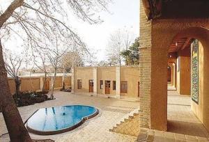 برنامه‌های متنوع فرهنگی برای هفته «بر آستان آفتاب»