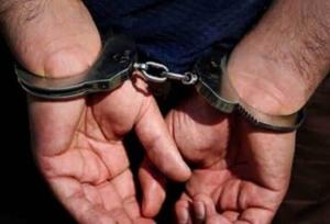 فرد مدعی کارچاق کنی در دادگستری ازنا دستگیر شد