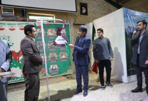 نواختن زنگ انقلاب در ۶ هزار مدرسه استان کرمان 