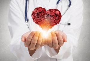 نمایش زنده عمل پیچیده قلب در کنگره علمی