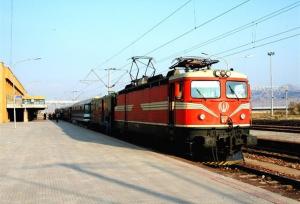 تزریق بی‌نتیجه 10 همت به بخش ریلی؛ چرا بهره‌وری لکوموتیوها در کشور پایین است؟