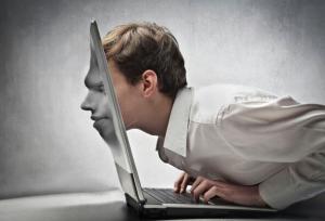 الگوبرداری از اینفلوئنسرهای معیوب؛ فریب خوردن در دنیای مجازی