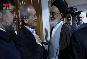 رییس جمهور وارد قم شد