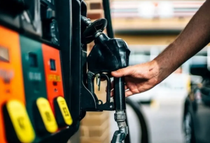 واردات بنزین سوپر رسماً آغاز شد