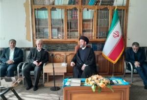 مومنی:اختیارات کامل به استان‌ها واگذار می‌شود