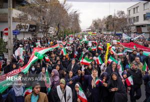 آغاز راهپیمایی جشن بزرگ انقلاب در شیراز