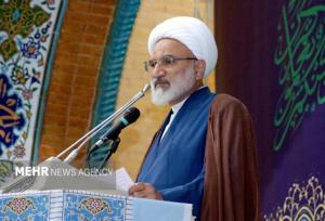 امام جمعه آبادان: منطقه آزاد اروند باید الگوی مدیریت جهادی شود