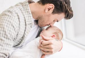 تولد فرزند چه تاثیری روی پدران می گذارد؟
