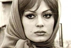 «آذر شیوا» با سبیل و در ۲۵ سالگی؛ سال ۱۳۴۴