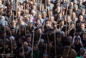 جلوه‌گاه عشق هزارساله؛ آیین جهانی قالیشویان در مشهد اردهال برگزار شد