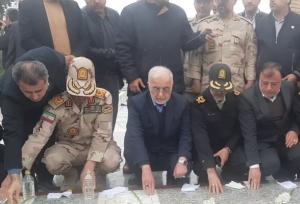 ادای احترام وزیر کشور به مقام شهدای گرگان