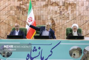 پزشکیان: شرط عبور از بحران‌ها، وحدت ملی و اجتناب از شعارزدگی است