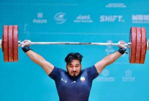 نقره دوضرب بر گردن وزنه‌بردار ایران/ اوت کردن عجیب نایب قهرمان جهان در یک ضرب