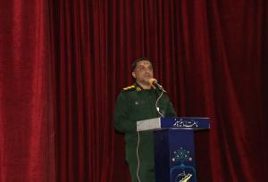 فرمانده سپاه دیر: حافظان قرآن الگوی رفتاری در جامعه هستند