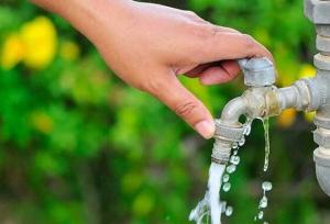 آب شرب در استان بوشهر سالم و بهداشتی است/ کنترل و پایش مستمر شبکه