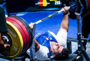 آغاز مسابقات پاراوزنه برداری غرب کشور در کرمانشاه